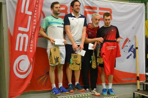 2025-03-15-tournoi-seniors-podiums-0176E651682-C620-C7E7-30D2-45B4E32C3127.jpeg