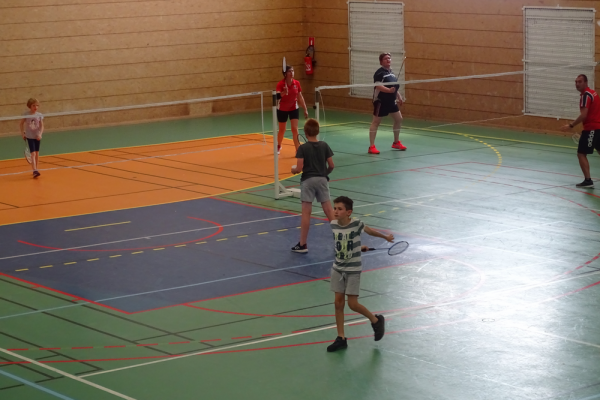 2019-06-22-30-ans-badminton-02671C71915-9D61-B6D7-15AA-7E86EB4119D2.png